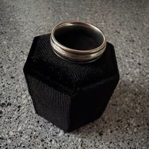 Elegant Silver Men's Ring